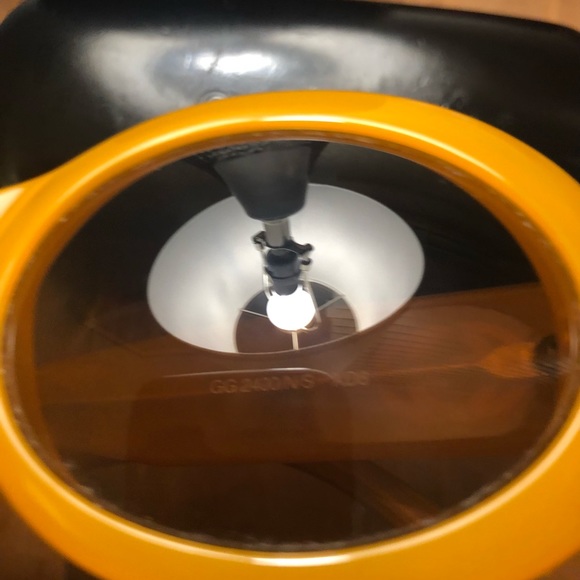 Authentic Vintage Gucci Sunglasses GG2400 - Orange - Picture 12 of 12